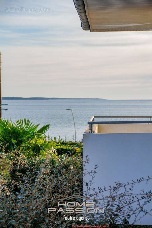 Maison à VAUX-SUR-MER