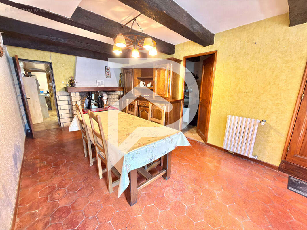 Maison à FAYL-BILLOT