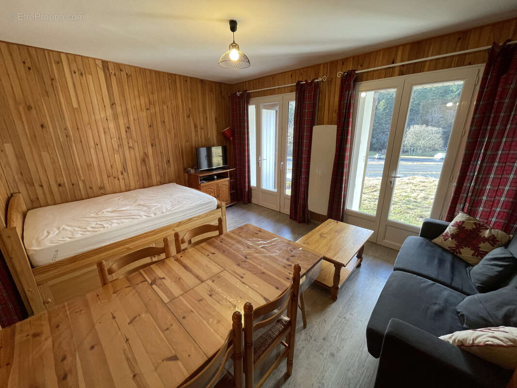 Studio rénové en rez de jardin - photo 2