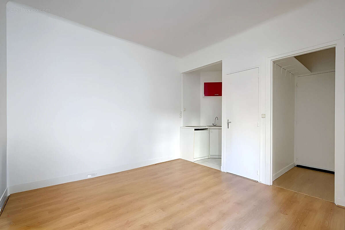 Appartement à PARIS-18E
