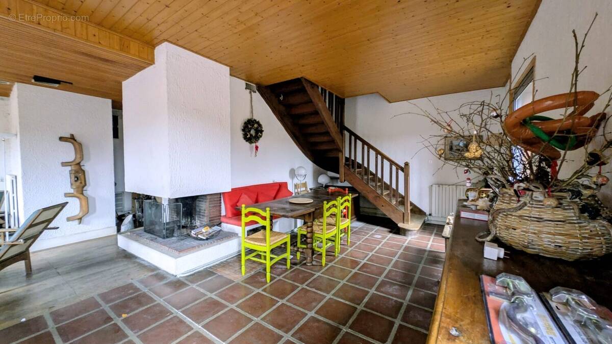 Maison à LES HOPITAUX-NEUFS