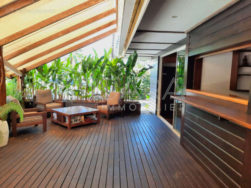 Maison 235 m² à Remire-Montjoly  - photo 9