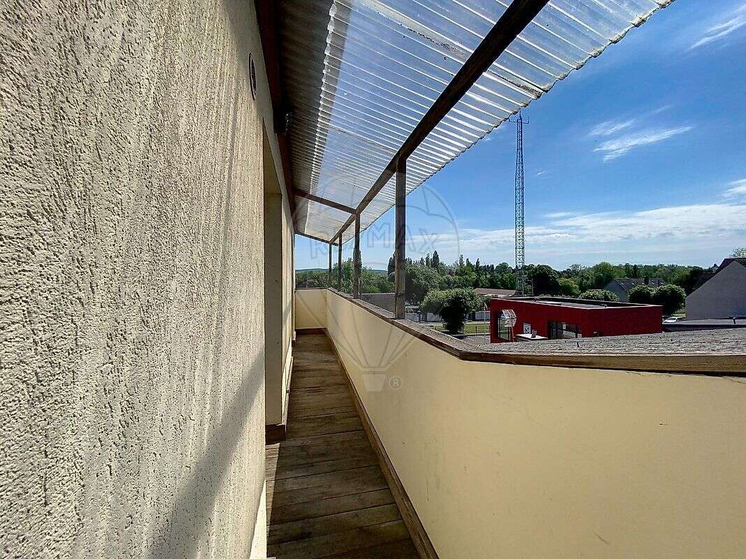 Appartement à PONT-SUR-YONNE