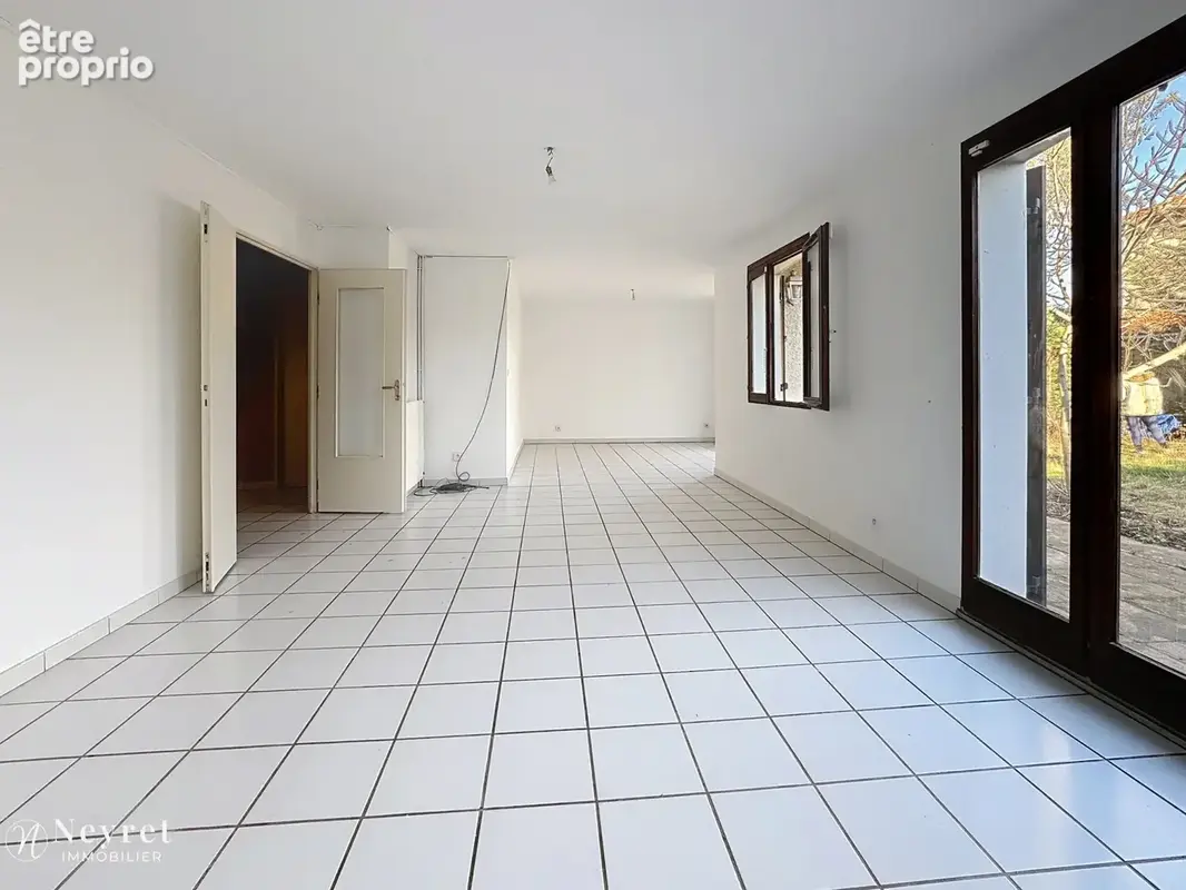 Maison individuelle - 120m2 - St Genis Laval - photo 7