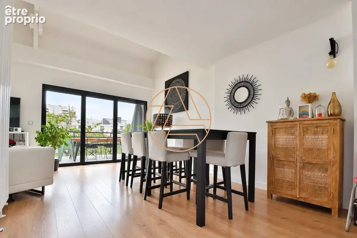 Appartement à SAINT-MAUR-DES-FOSSES