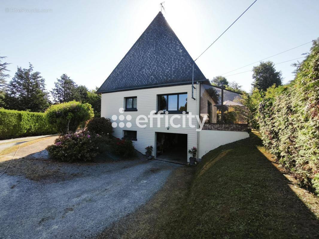 Maison à VILDE-GUINGALAN
