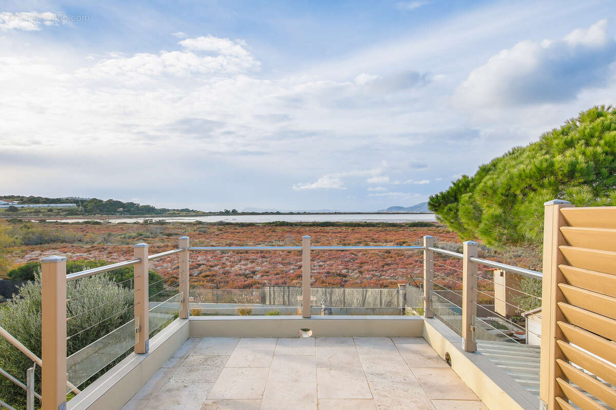 Maison à HYERES
