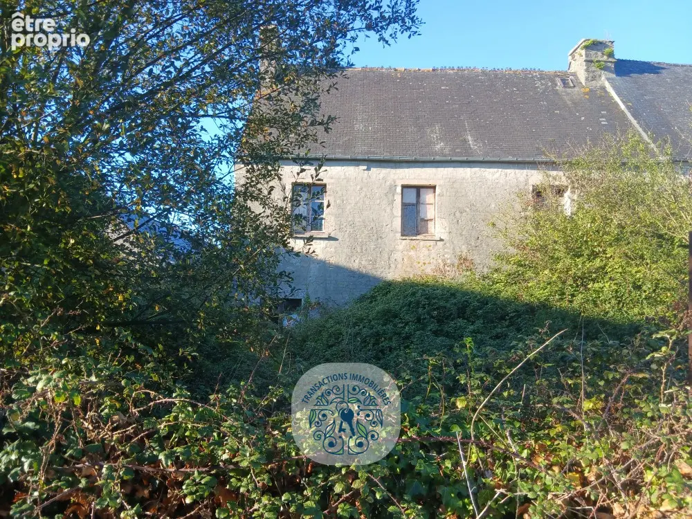 A ORGLANDES, maison en pierre, avec dépendances, à rénover - photo 1