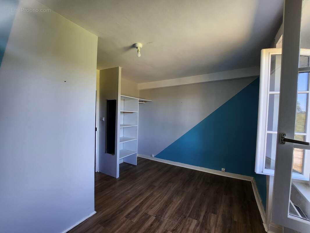 Maison à PIERRE-BUFFIERE