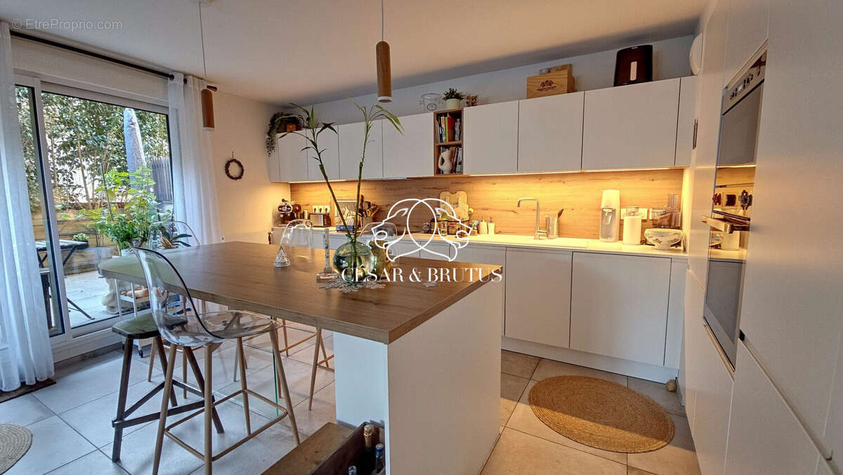 Appartement à TASSIN-LA-DEMI-LUNE