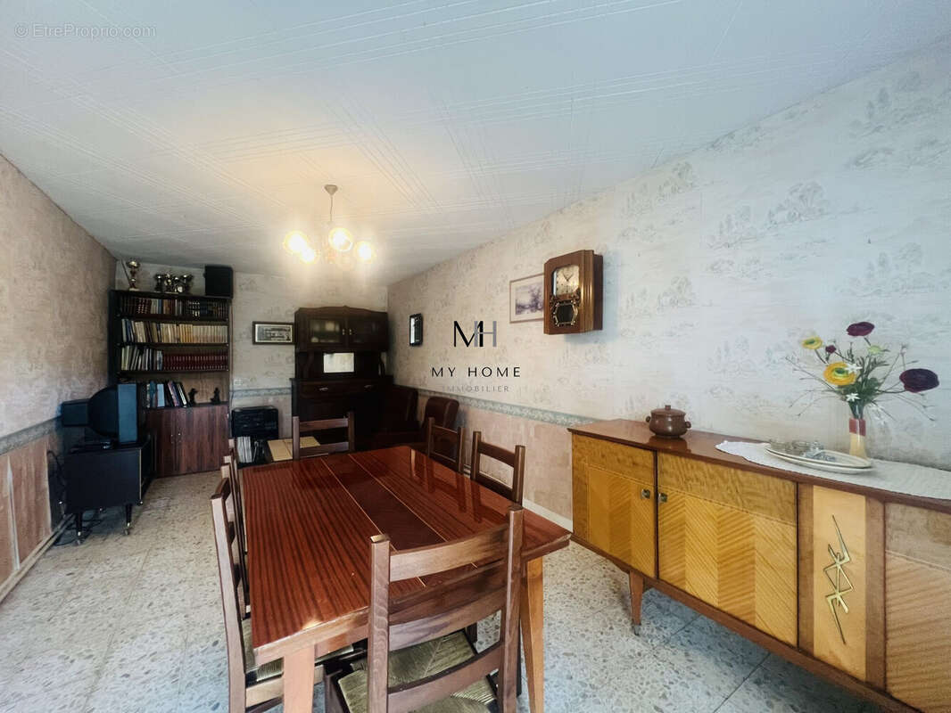 Maison à CHAMPFLEUR