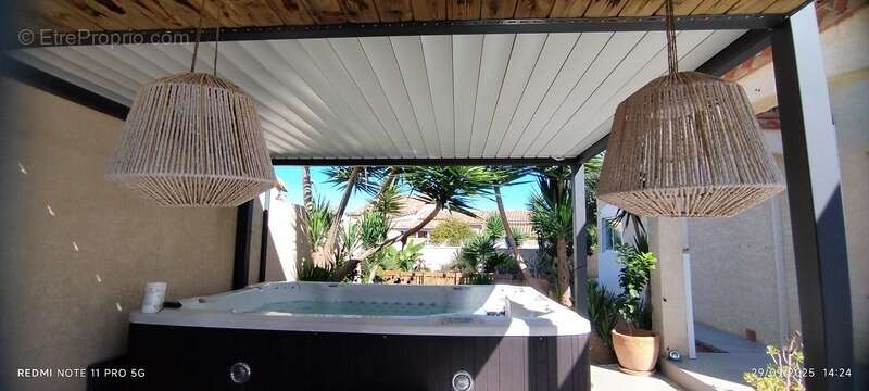LUNEL NORD, Villa individuelle R+1, 132 M2 SH 3 chambres, séjour, cuisine, garage sur 339M2 terrain - photo 17