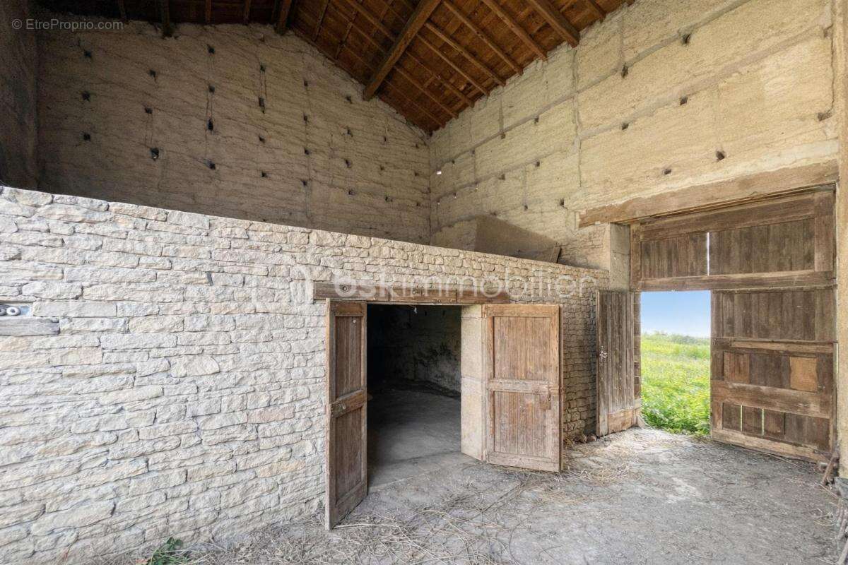Maison à CRECHES-SUR-SAONE