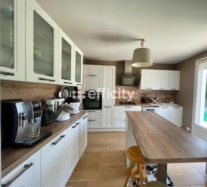 Maison à SAINT-MAURICE-L'EXIL