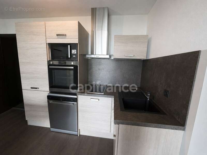 AJACCIO (20), appartement T2, terrasse, vue dégagée, secteur rocade proche commerces - photo 5