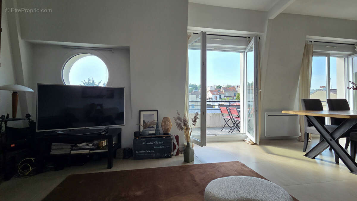 Appartement à NANTERRE