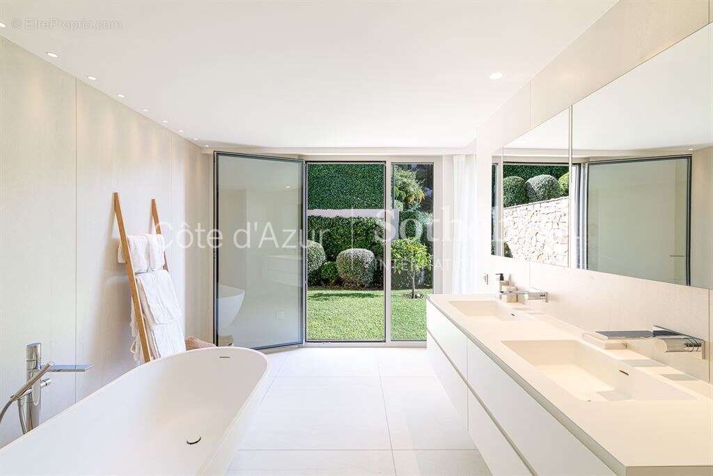 Maison à VILLEFRANCHE-SUR-MER