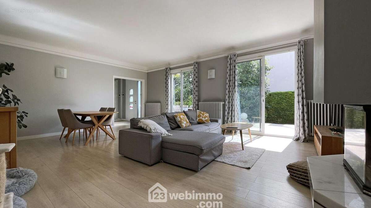 Maison à ORMESSON-SUR-MARNE