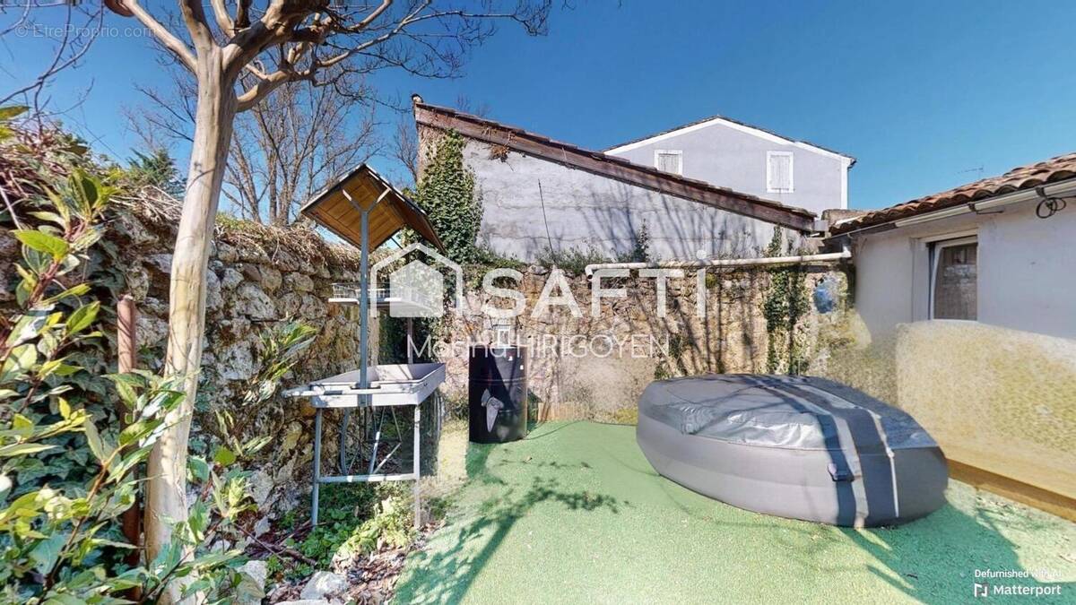 Photo 1 - Maison à CASTRES-GIRONDE
