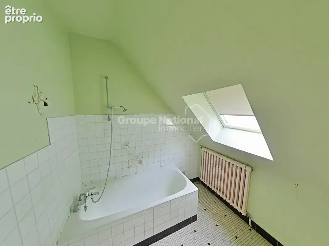 Saint-épain, le charme d'une maison au c?ur du village ! - photo 10