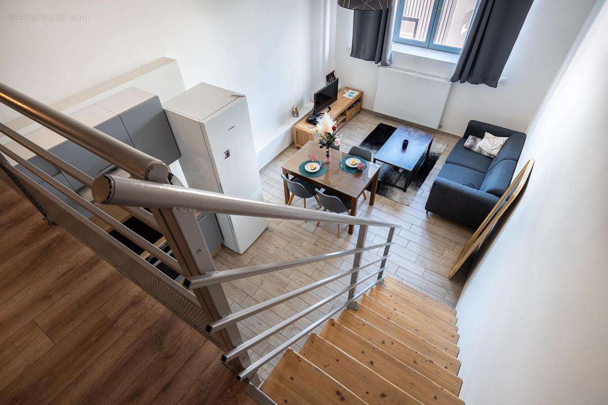 Appartement à SAINT-ETIENNE
