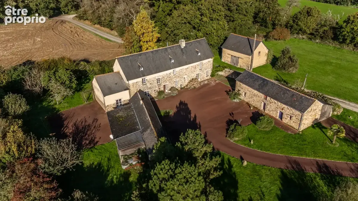 Maison à IRODOUER