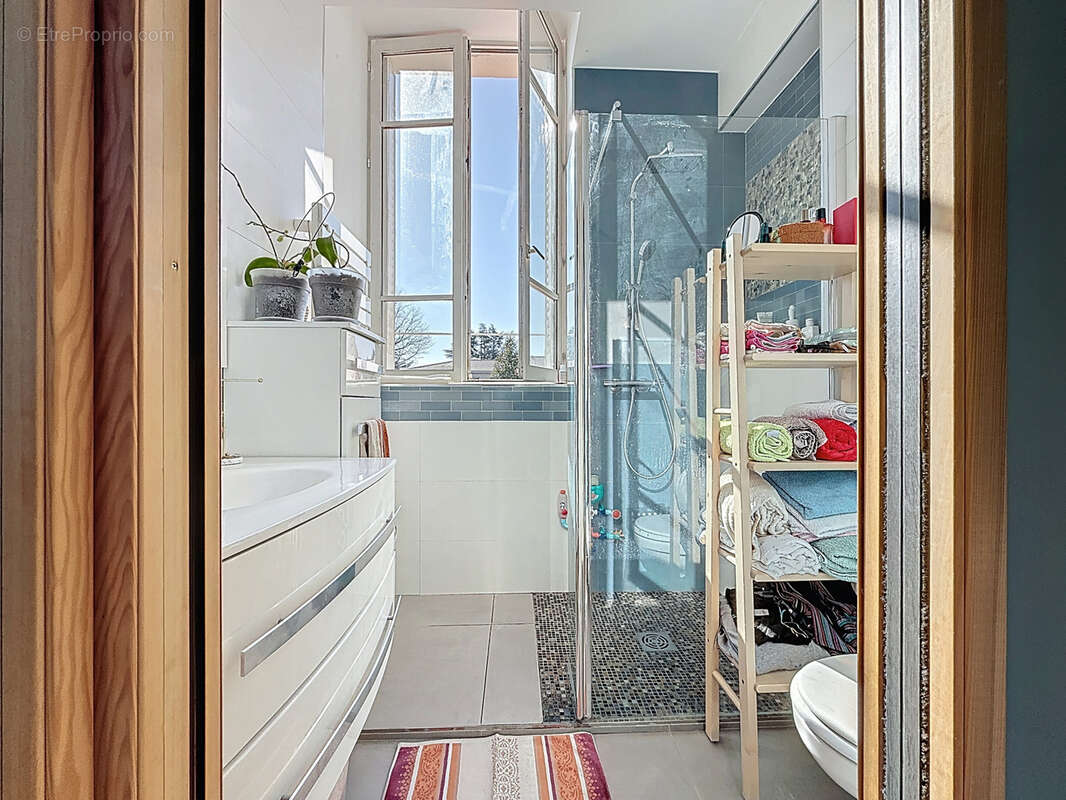 Appartement à LENTILLY