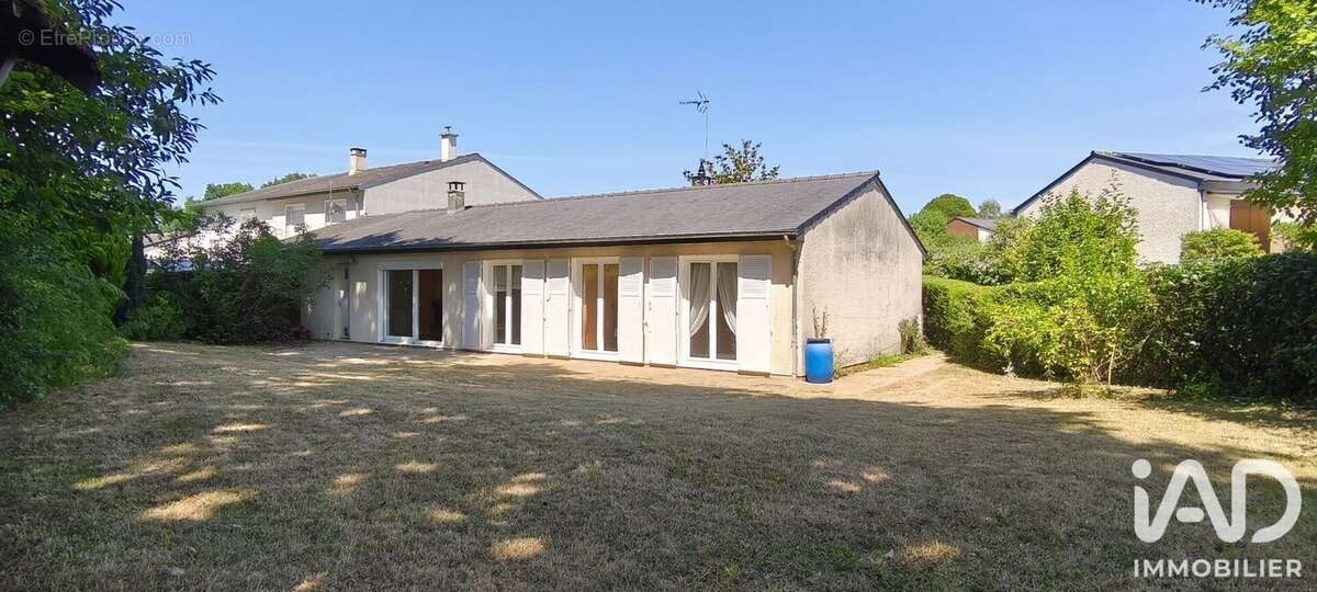 Maison 102 m² à Betton  - photo 2