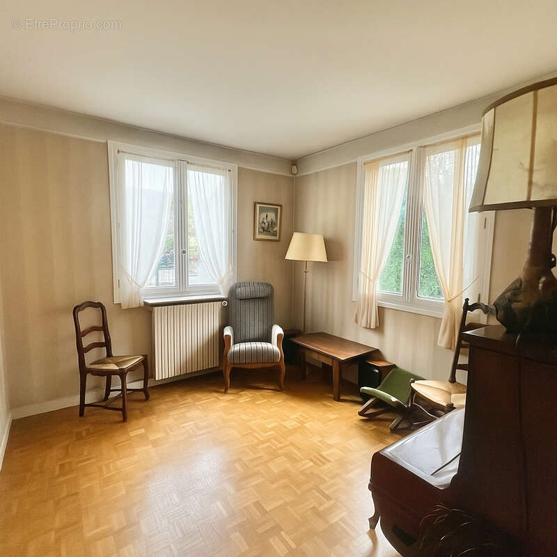 Maison à CONFLANS-SAINTE-HONORINE