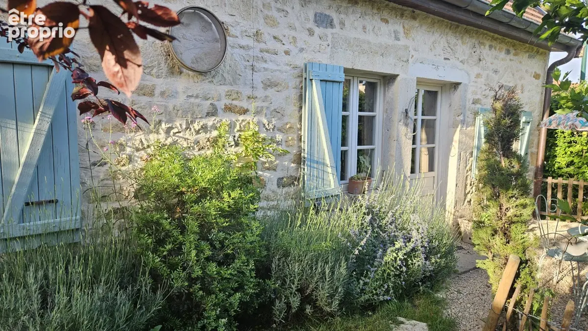 Maison  de Caractère en pierres de 202 m2 - photo 10