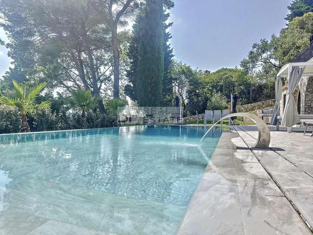 Maison à MOUGINS
