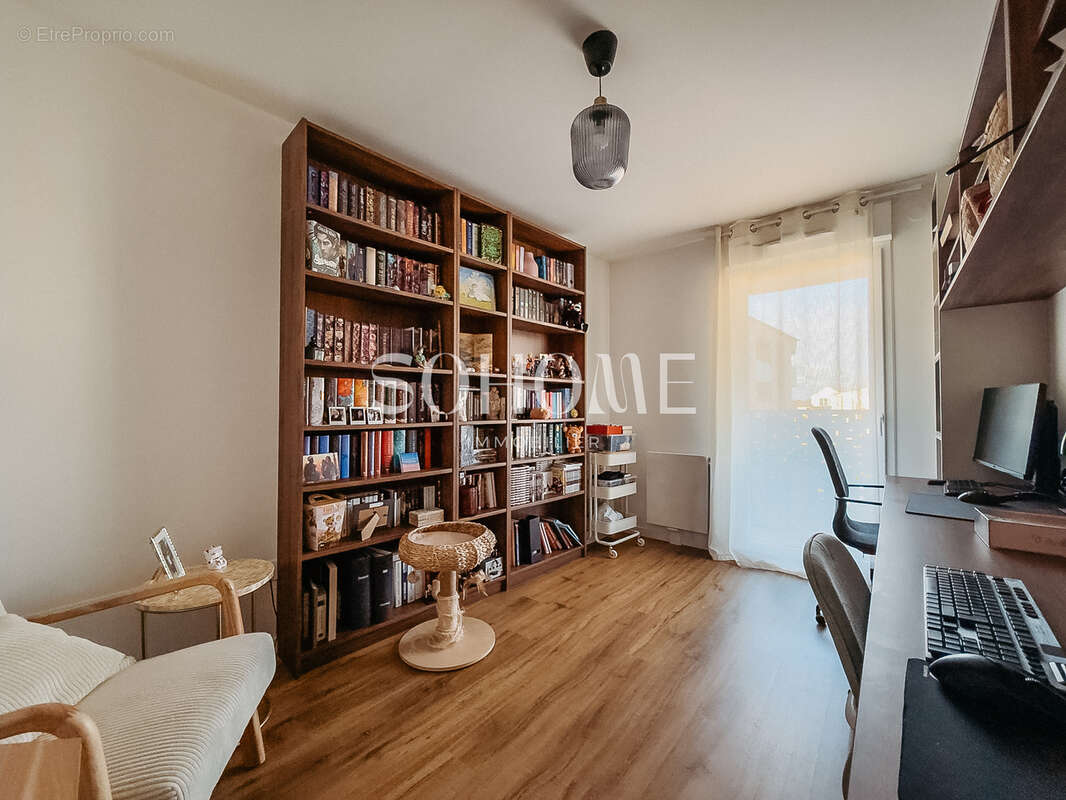 Appartement à BEZANNES