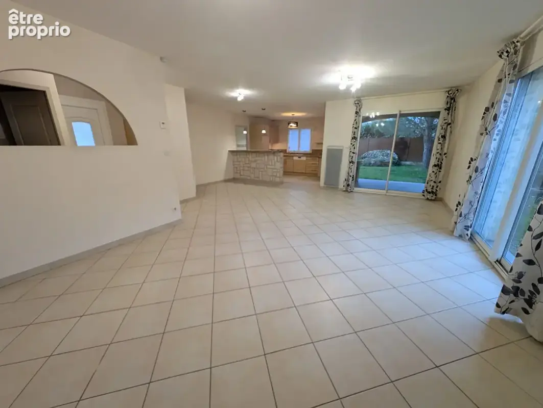 Maison F5 - récente de plein pied  à CORNAS - photo 7