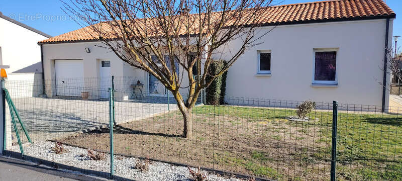 Maison à vendre 6 pièces BRION PRES THOUET (79) - photo 12