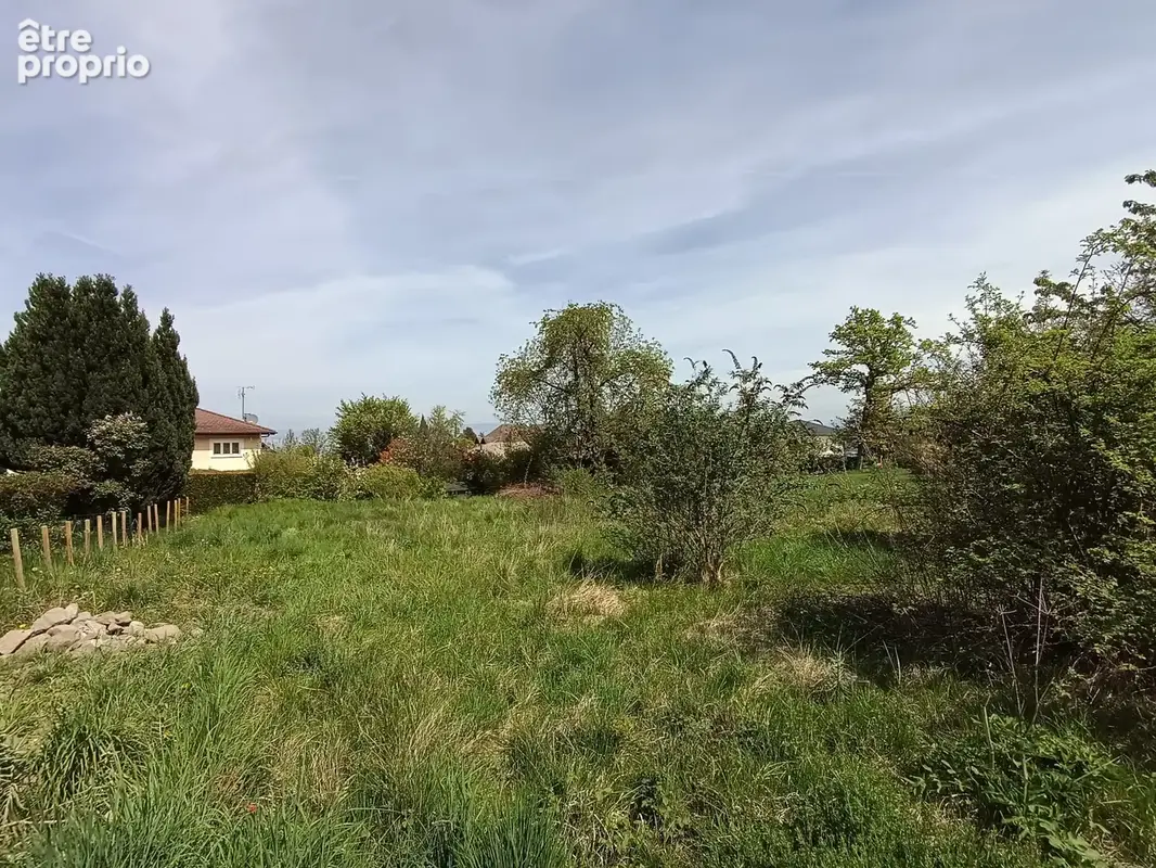 Terrain constructible, plat, au calme et vue Lac - photo 2