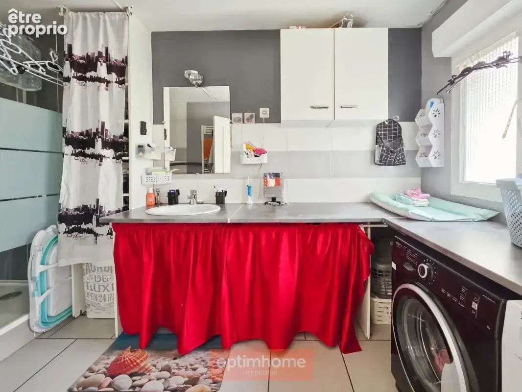 Maison de ville de 146 m² – 4 chambres – bureau – cour et jardin - photo 10