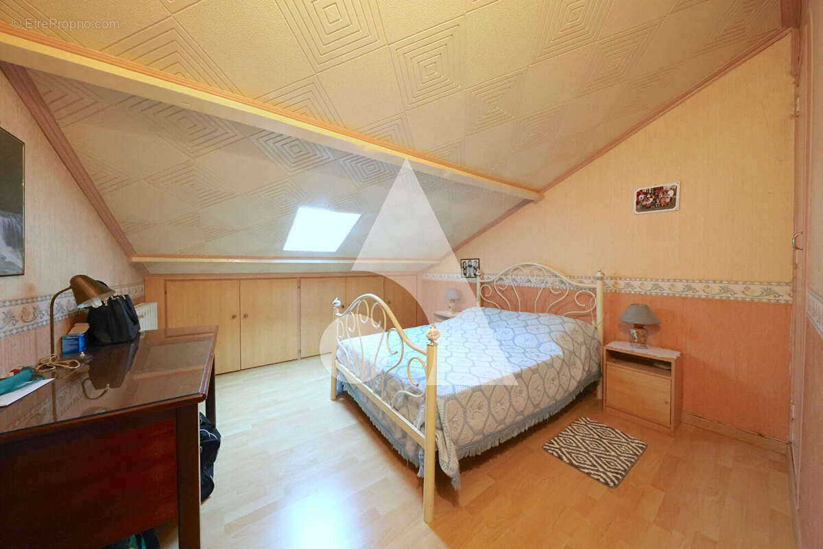 Maison à CORBEIL-ESSONNES