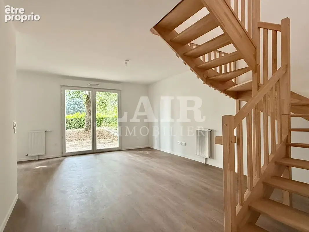 Maison neuve avec jardinet et garage - Réf 15393 - photo 2