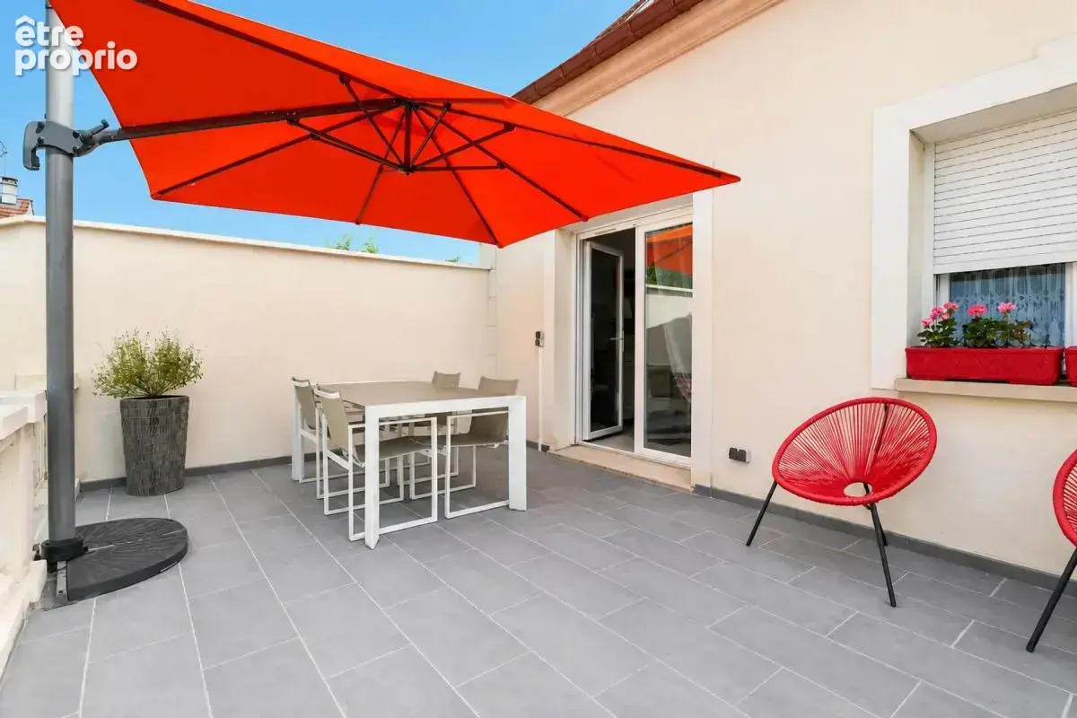 Maison de 7 pièces de 245 m² à Claye-Souilly - photo 8