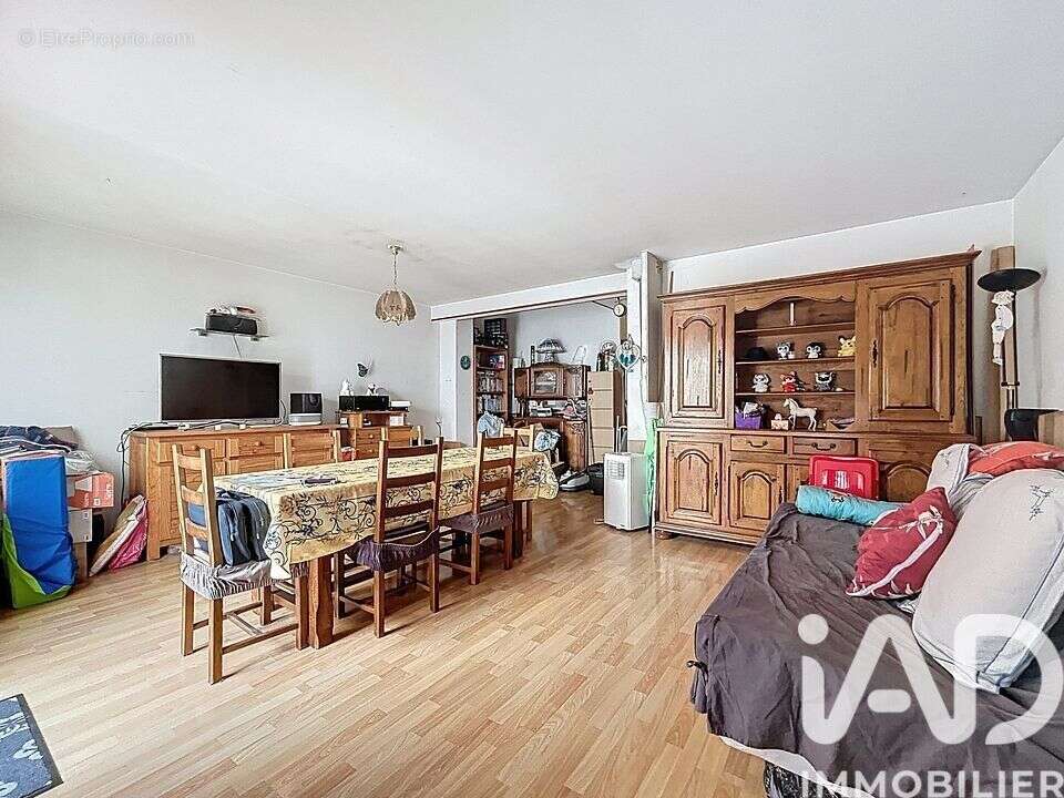 Photo 1 - Maison à BRIE-COMTE-ROBERT
