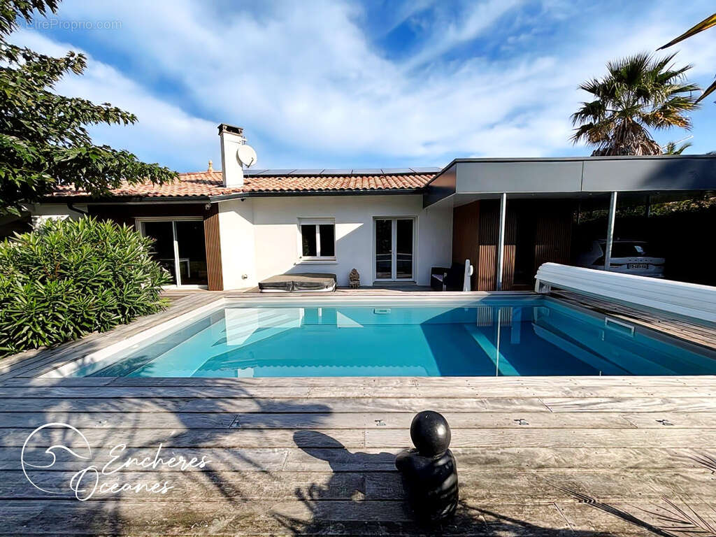 Maison à MOLIETS-ET-MAA