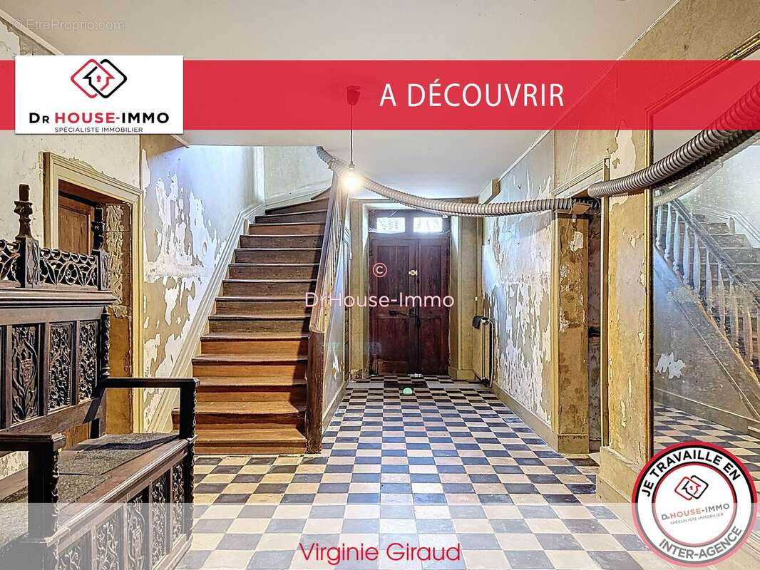 Maison à MANZAC-SUR-VERN