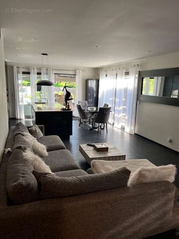 Maison à LA COLLE-SUR-LOUP