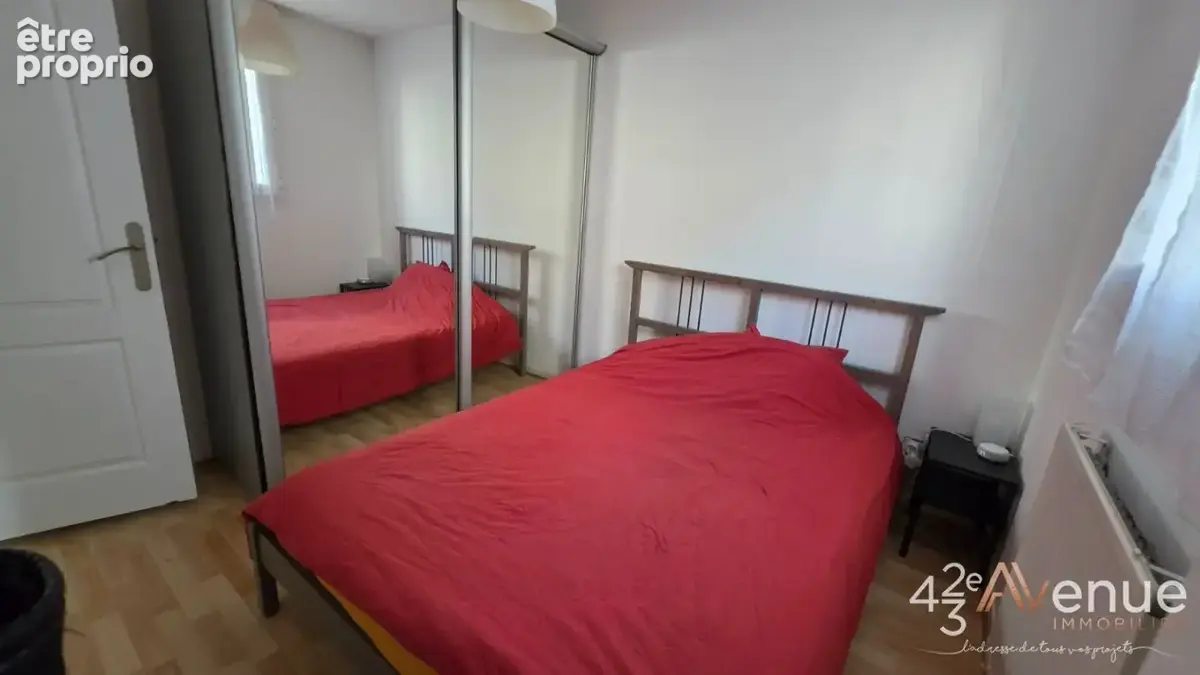 Appartement 65 m² à Saint-Etienne  - photo 7