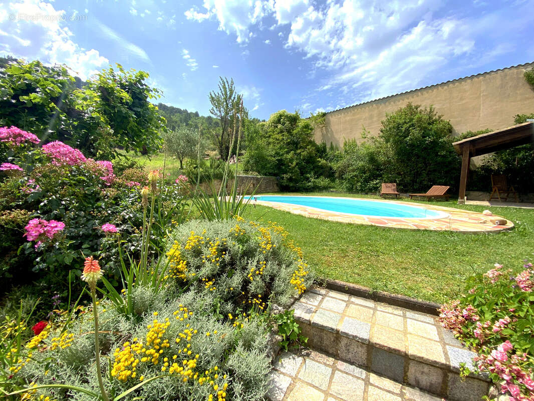 Maison à VAISON-LA-ROMAINE