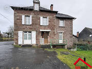 Maison à SAINT-CYR-LA-ROCHE