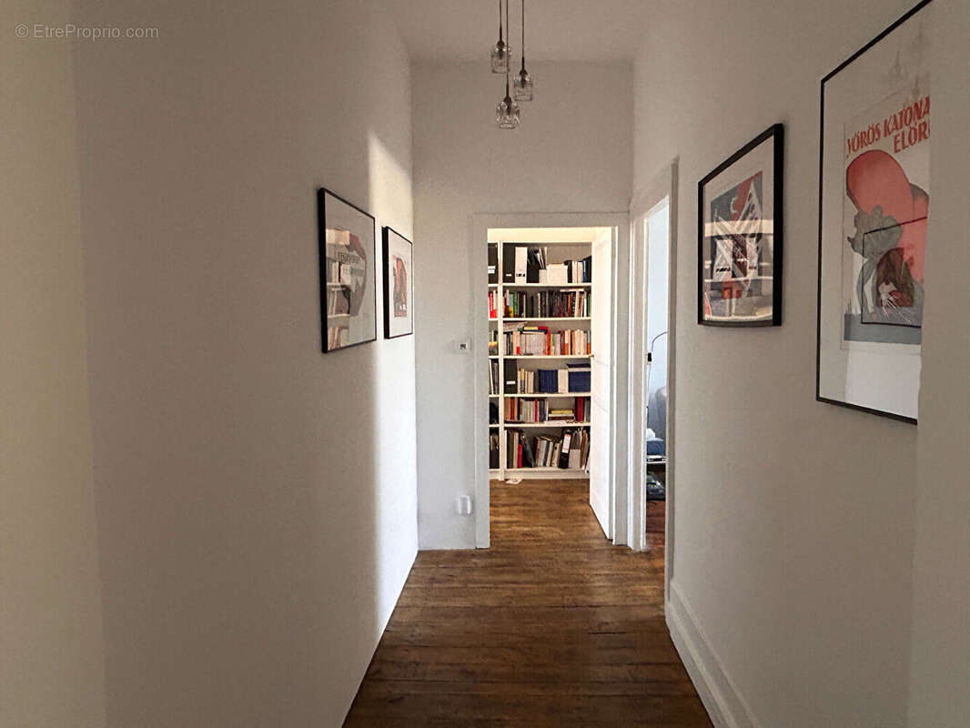 Maison 260 m² à Sauze-Vaussais  - photo 7