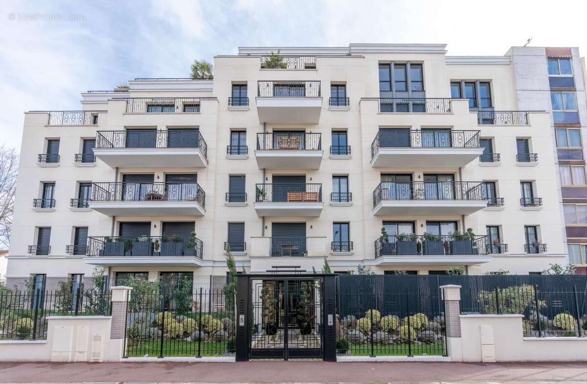 Appartement à SAINT-MAUR-DES-FOSSES