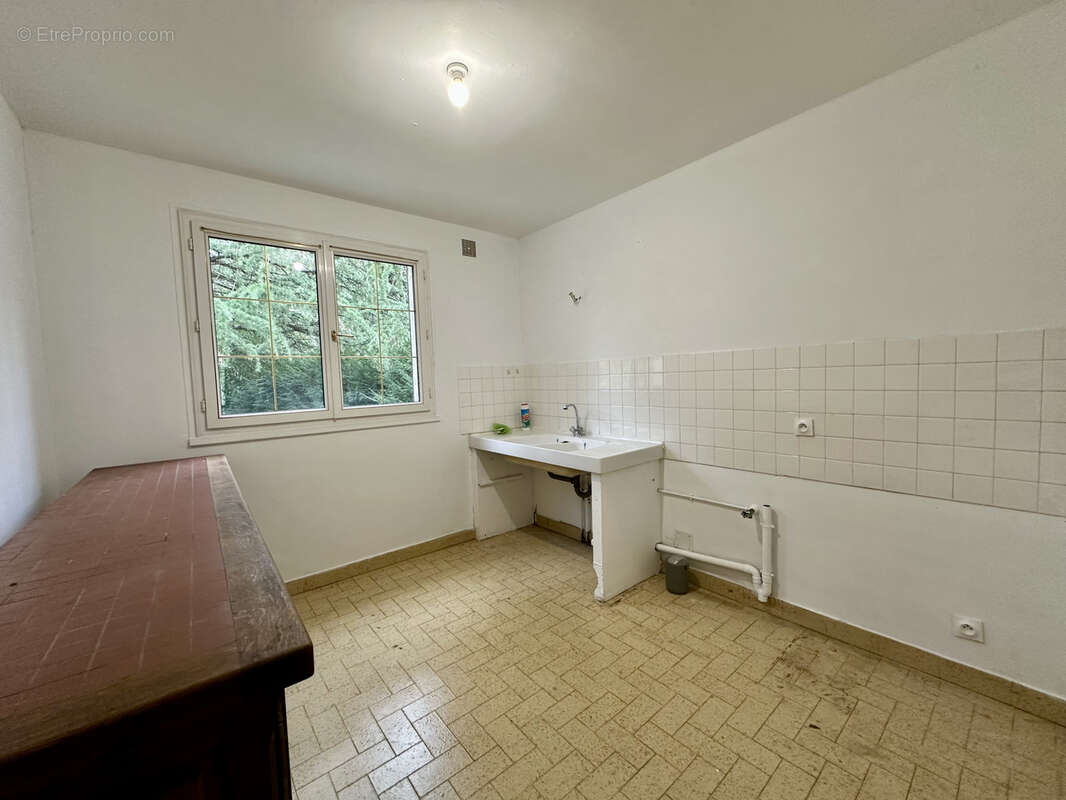 Maison à SAINT-SAUVEUR-SUR-ECOLE