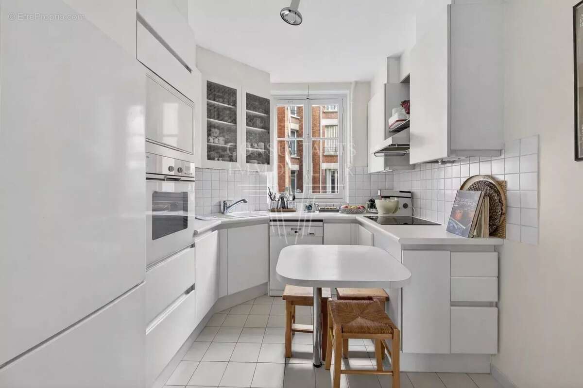 Appartement à LEVALLOIS-PERRET
